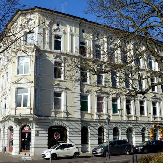 Ambrosiusplatz 7, Halberstädter Straße 142