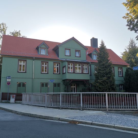 Degenerstraße 8