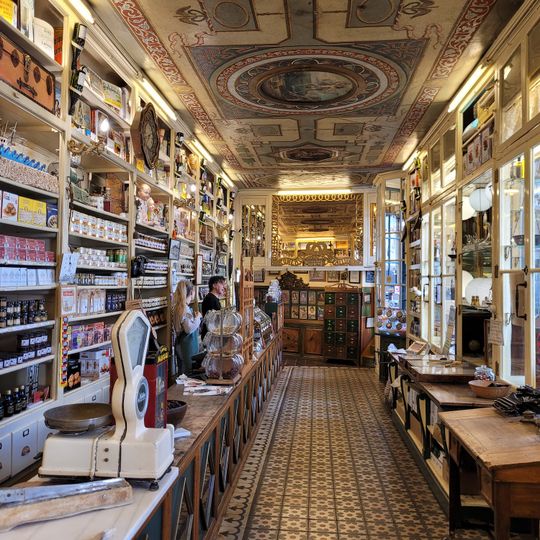 Ultramarinos La Confianza