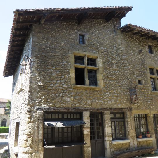 Maison Tary