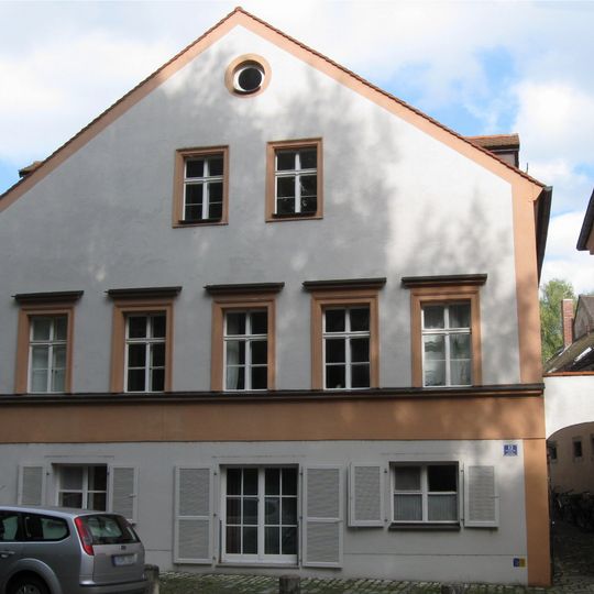 Wohnhaus, Südhaus ehemaliges Gasthaus zum Schwarzen Raben
