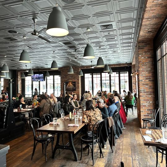 Iron Horse Tavern