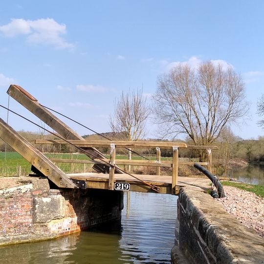 Shipton Lift Bridge Sp 4850 1675, Oxford Canal