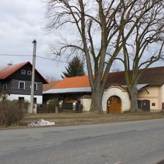 Gate at the house Březinka 9 (Bělá pod Bezdězem)