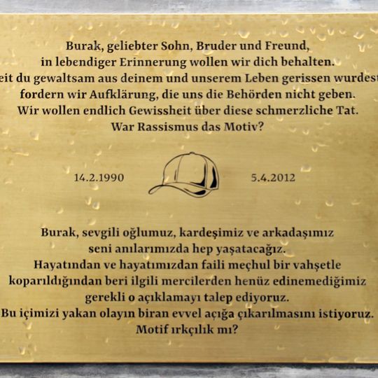 Gedenktafel für Burak Bektaş