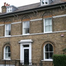 25, Campbell Road E3