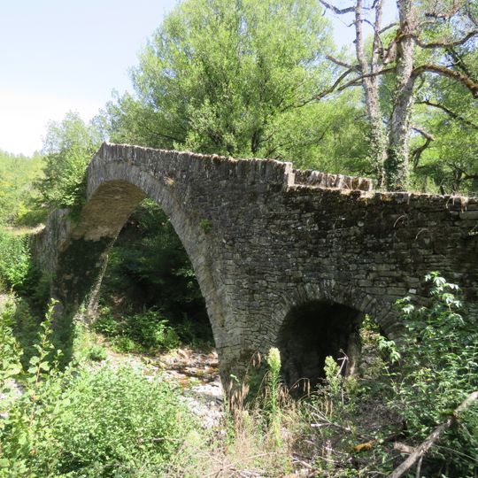 Petsioni’s Stone Bridge
