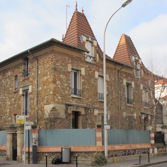 Maison jumelée, rue Watteau, Courbevoie
