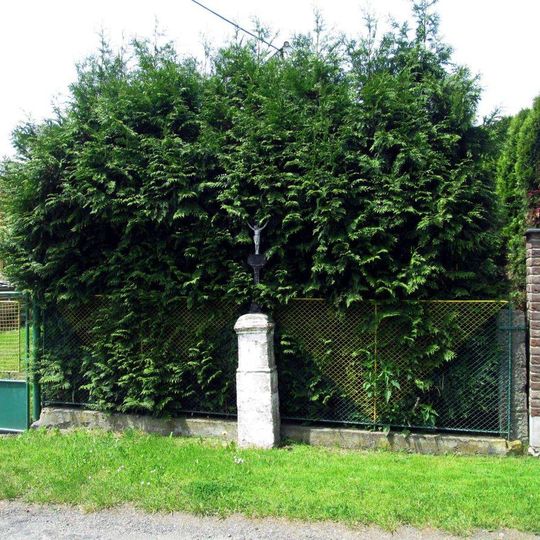 Kříž v Čížkově u cesty do Újezdu