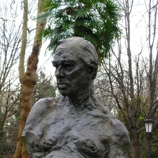 Memorial to General Sabino Fernández Campo