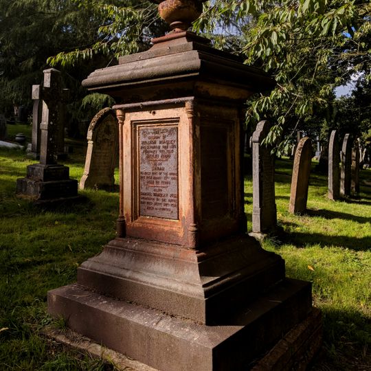 Monument 75 Metres South Of North Gate At Mansfield Cemetery