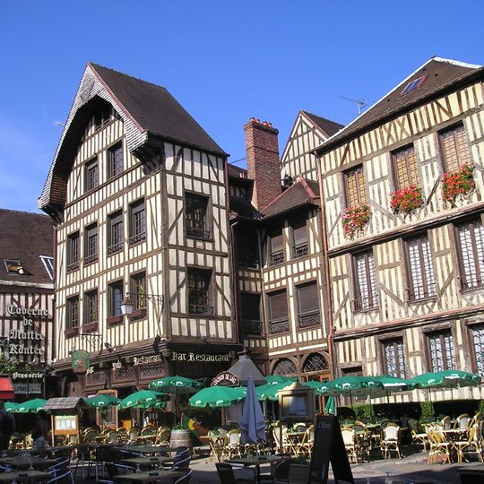 Troyes