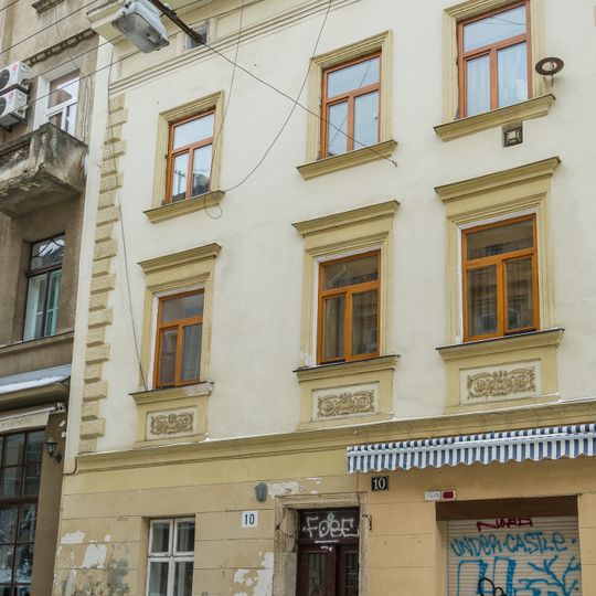 10 Staroievreiska Street, Lviv