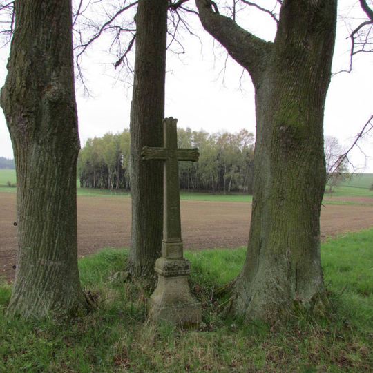 Kříž u samoty čp.14 mezi Útěchovičkami a Rybníčkem