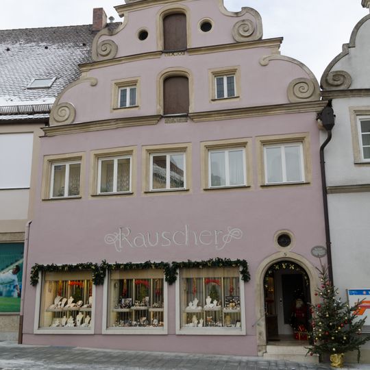 Friedrich-Ebert-Straße 5