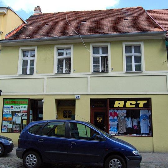 Leszczyńskich 21