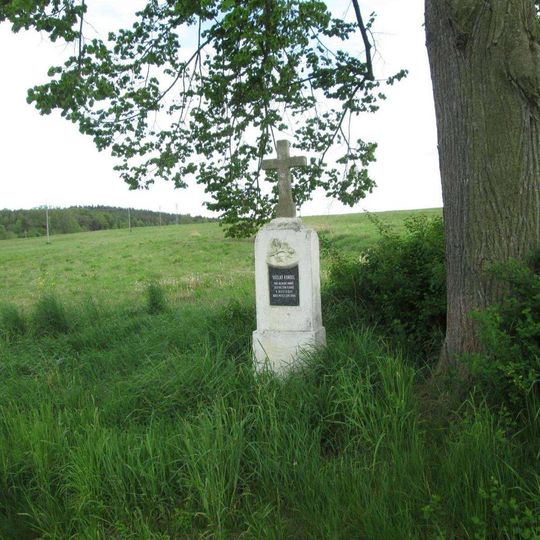 Kříž jihovýchodně od Kaznějova