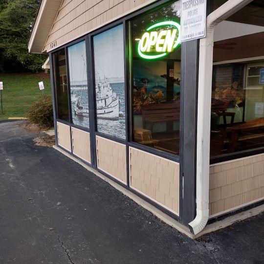 Riverside Fish House