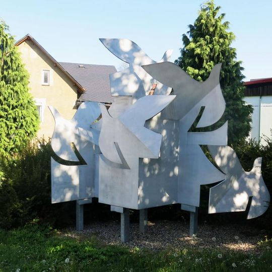 Památník Míru v parku v Hálkově ulici ve Vejprtech