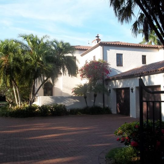 Bacheller-Brewer Model Home Estate