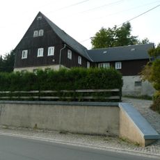 Wohnhaus und Scheune im Winkel Hauptstraße 14