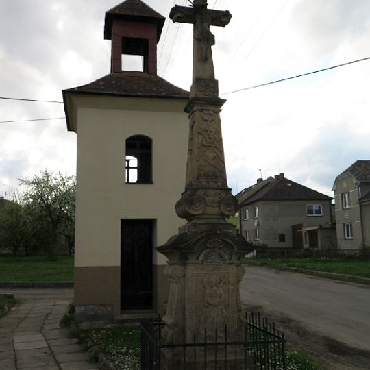 Zvonice v Olbramicích na návsi