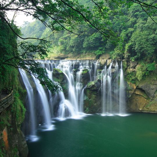 Shifen waterfall