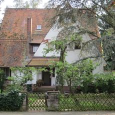 Ernst-Ludwig-Allee 23