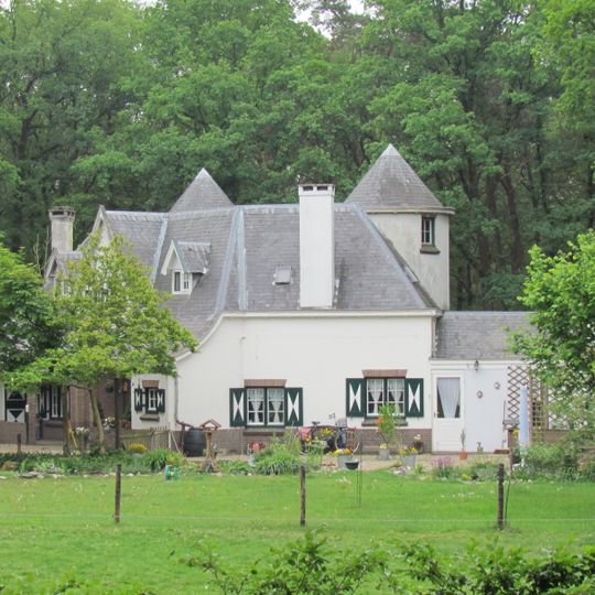 Deelerwoud : poortgebouw met twee dienstwoningen