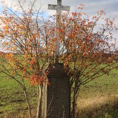Kříž u silnice 392 u Kralic nad Oslavou