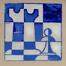 Mural reresentando una torre y un peón de ajedrez sobre un entramado de escaques de color azul y blanco.