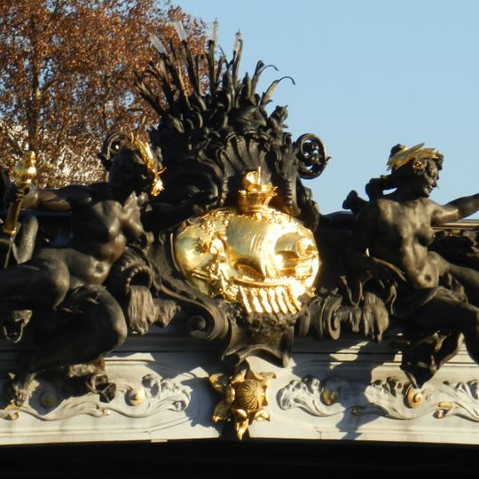 Nymphes de la Seine avec les armes de Paris