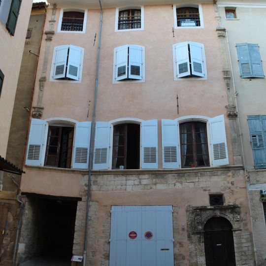 Hôtel, 7 place Saint-Antoine