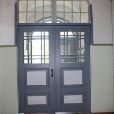 Durvju komplekti (6)