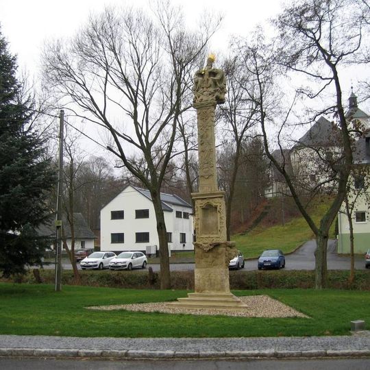 Sloup se sousoším Nejsvětější Trojice