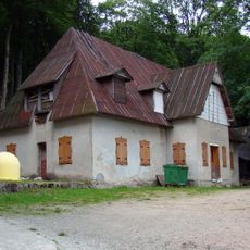 Dom (obok kaplicy św. Anny)