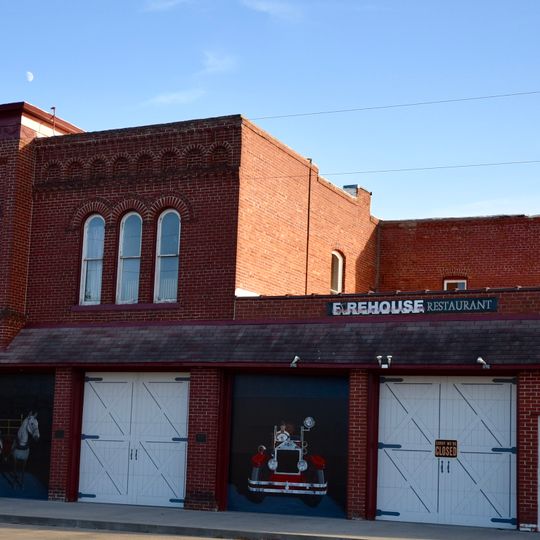 Red Oak Firehouse and City Jail
