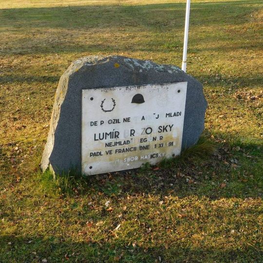 Pomník Lumíra Březovského v Klokočné