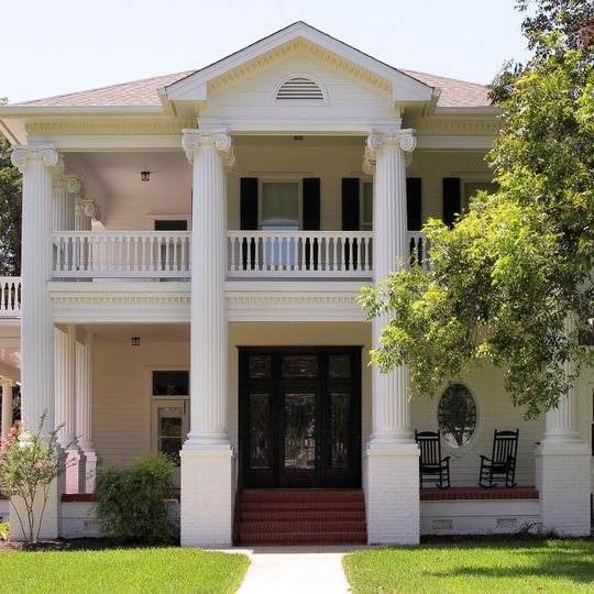 University Avenue-Elm Street Historic District