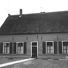 Kapel, verbouwd tot boerderij