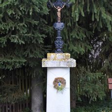 Kříž v Chotěšovičkách u rozcestí