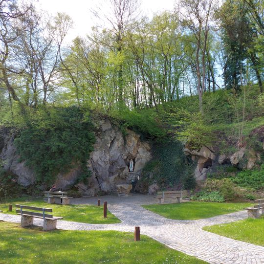 Grotta di Lourdes