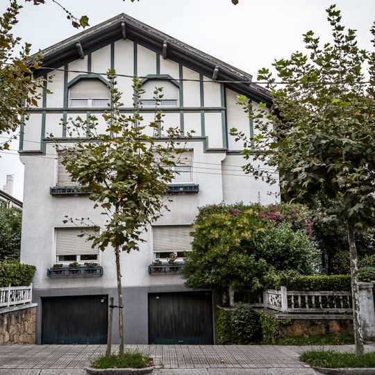 Casa Leioako Etorbidea 19