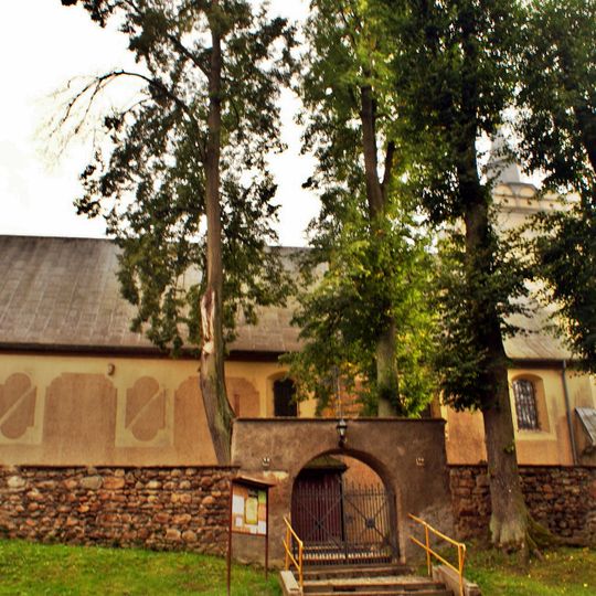 Kościół św. Jadwigi Śląskiej w Karpnikach