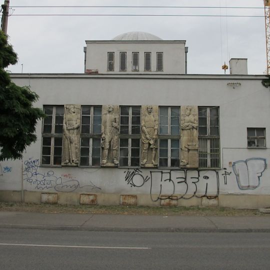 Prievozská radnica, reliéf figurálny-vsa IV.