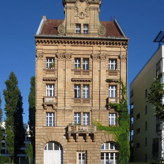 Wohnhaus Dennewitzstraße 24A