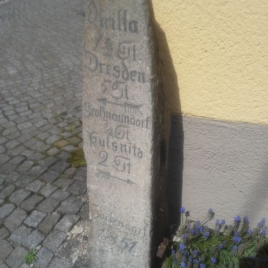 Wegestein Pulsnitzer Straße