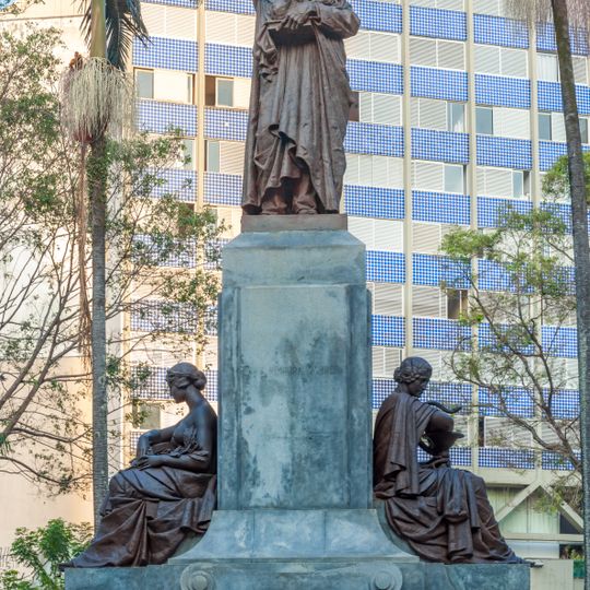 Monument to Luiz Pereira Barreto