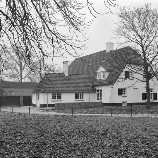 Dr. J. v.d. Mortellaan 11