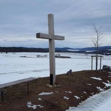 Kříž východně od Rakové